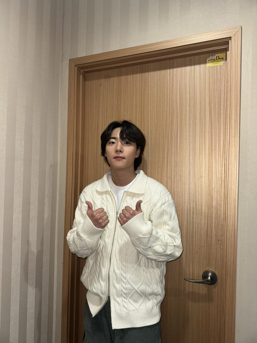 [#이션] 창윤선배입니다
