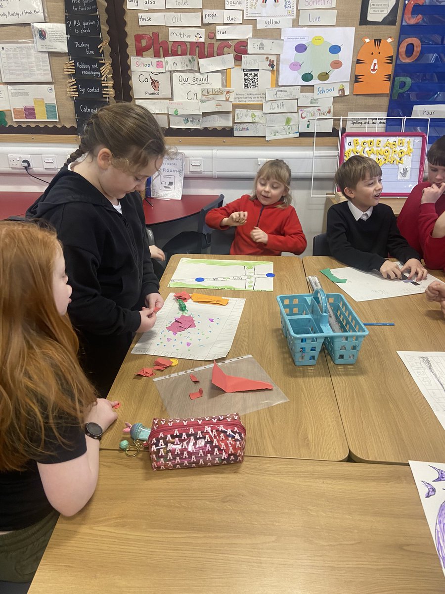 Primary 3 had the special task of sharing their learning of the 5 times table today with their primary 6 buddies. They created lots of different maths games to demonstrate this and were able to verbally explain the instructions to their game. #oracy @PKCTeach