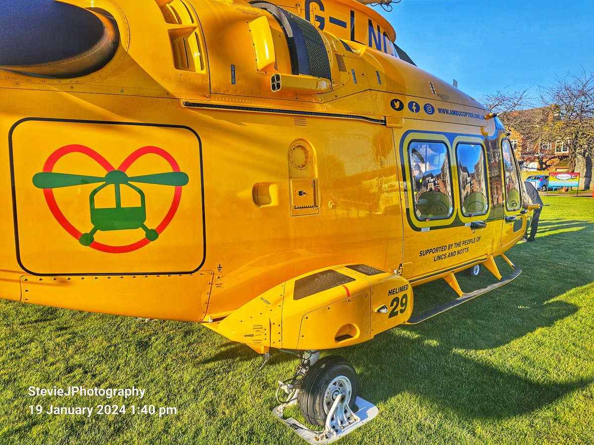 stevieJSaphire's tweet photo. @Helimed29 todays pics https://t.co/A8fvdSI8if