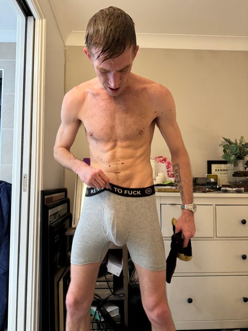 I suppose its only right I remove them... https://t.co/J1ekHLgEA9<a href="/tag/blackfridaysale"class="tags"><span>#blackfridaysale</span></a>