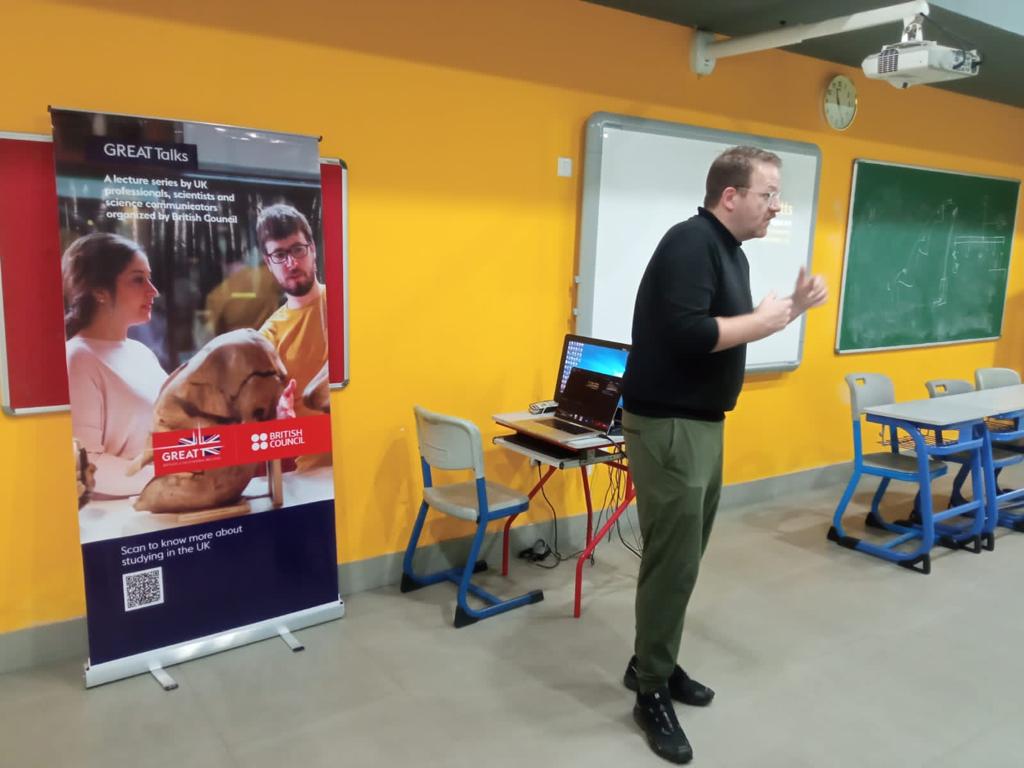 inBritish's tweet photo. Our #GREATTalks ๐๏ธbrought the brilliance of UK expertise to students across India! From AI to storytelling, a diverse range of experts shared insights, building bridges between the UK and India! ๐๐๐ฌ๐ง
๐ Catch a glimpse of recent sessions in Kerala and Kolkata! #StudyUK #HE https://t.co/YM8LKQ2FZy