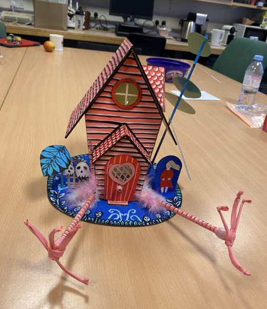 Well done to Lexie in Ms Cunningham's S1 class who made this amazing model of 'The House With Chicken Legs' after reading the novel by @sophieinspace. WOW!👏👏👏 @hillheadhs @hillheadparents #hillheadreads #readingforpleasure