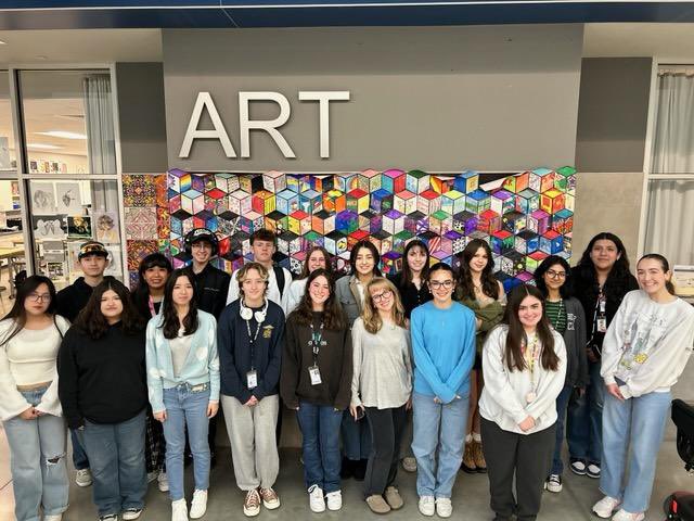 JHS is starting a National Art Honor Society chapter. We had great turn out for our first meeting. @JhsJags @JasonAdamTX @HaysFineArts @PattyMorenoFA1 @MikschBrett