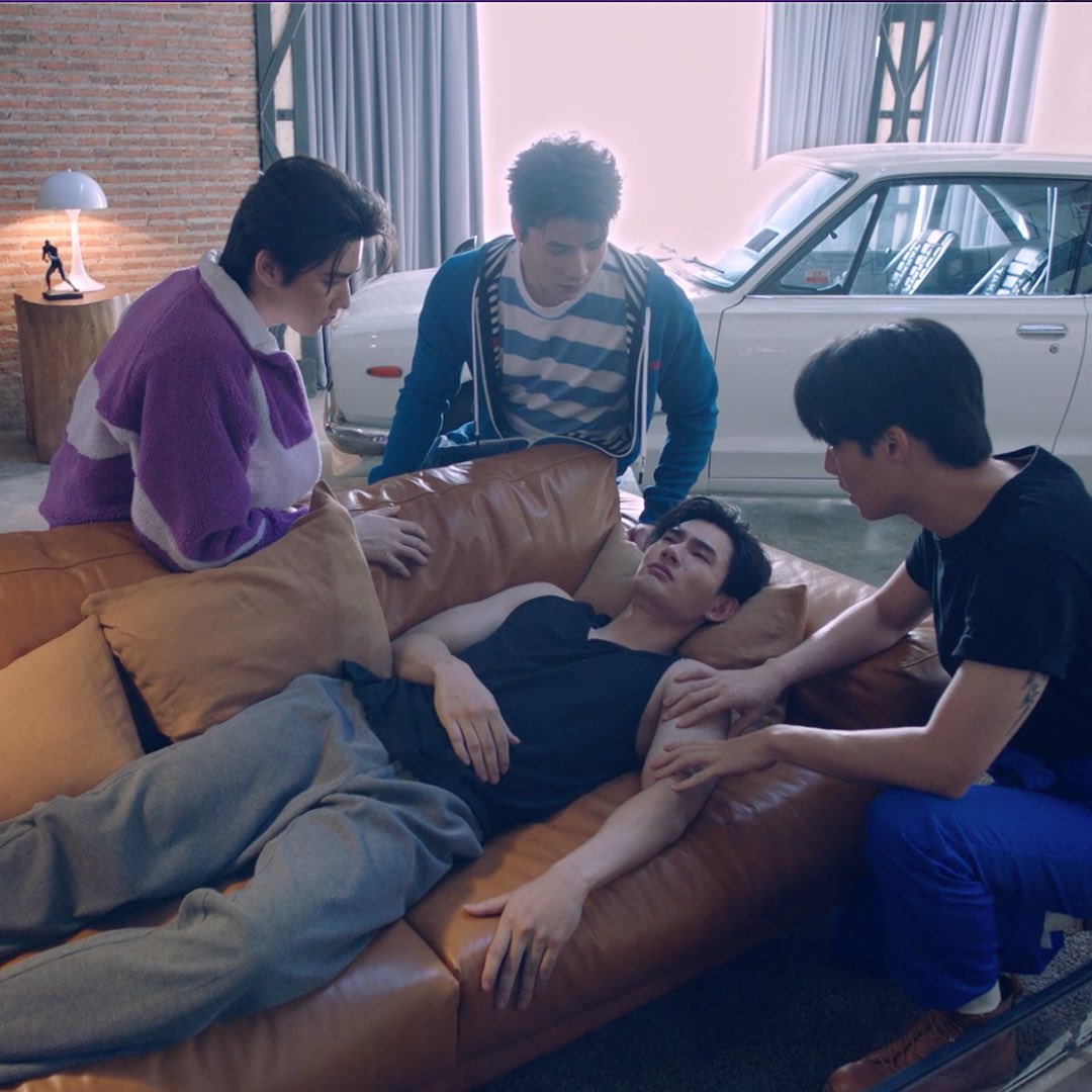 PitBabeSeries's tweet photo. ตรอมใจสุดๆ @pavelphoom  @top10987654321  @Michaellhor  @spy_hemmawich 

PITBABE LOST LOVE 
#PitBabeEP10 https://t.co/i532aUVtby