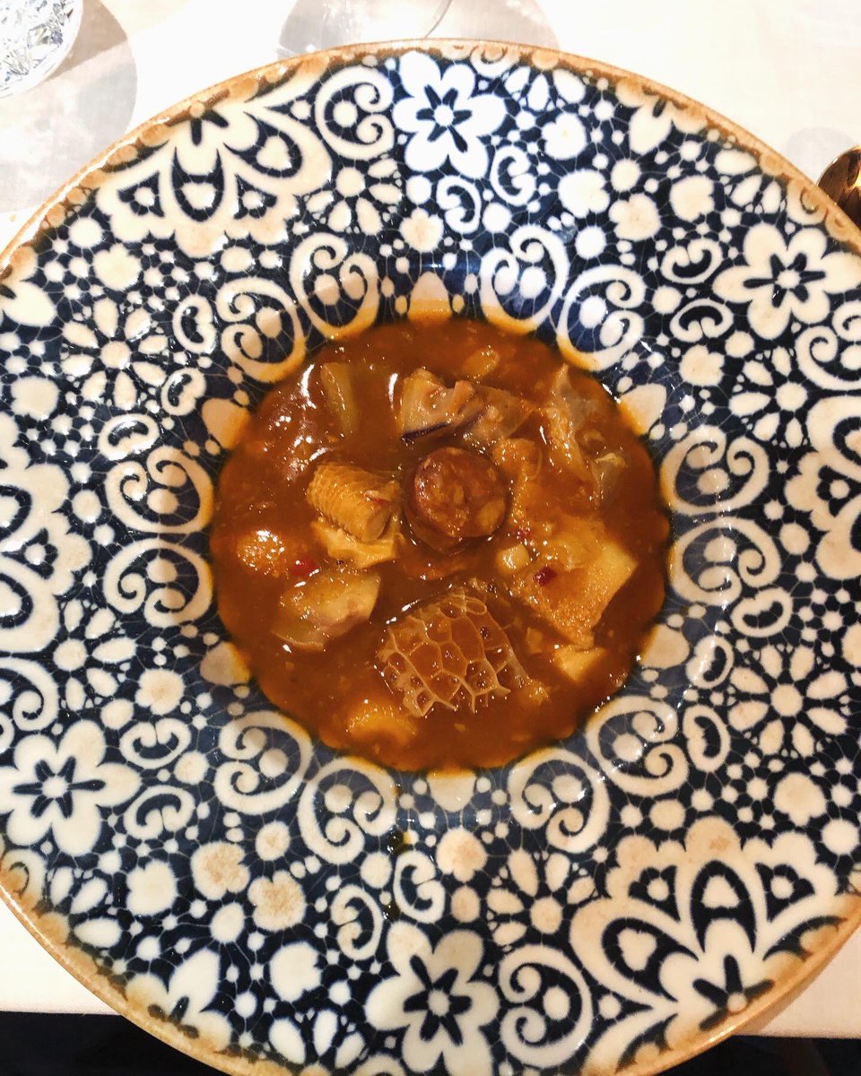 cesitareg's tweet photo. EL VIEJO FOGÓN @elviejofogon.oficial 

#elviejofogón #majadahonda #gastro #gastronomia #gastronomy #gastronomico #vino #vinho #vin #wine #winelover #winelovers🍷 #winelover🍷 #winetime #winewinewine #sommelier #sumiller #wineoclock https://t.co/HXFEBGY4FQ