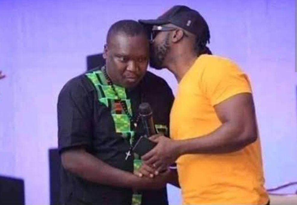 “Tugende turye ekisaniya kyembizi”