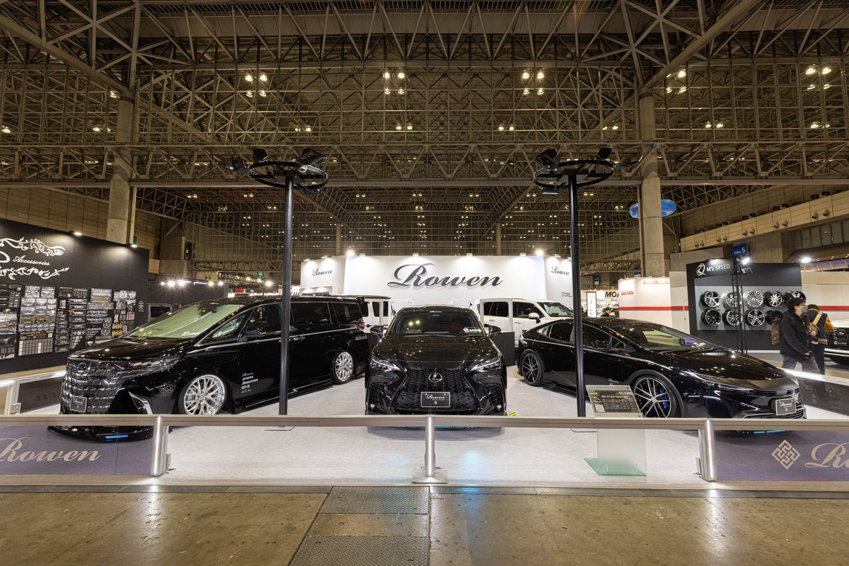 shanori8852's tweet photo. TASではいつもお世話になっているカスタムビルダー🚗
＃ROWENJapan
#東京オートサロン2024 
もうすぐ車メーカー縛りがなくなるので欲しいがパート以下では・・・ https://t.co/YxMNGO6quL