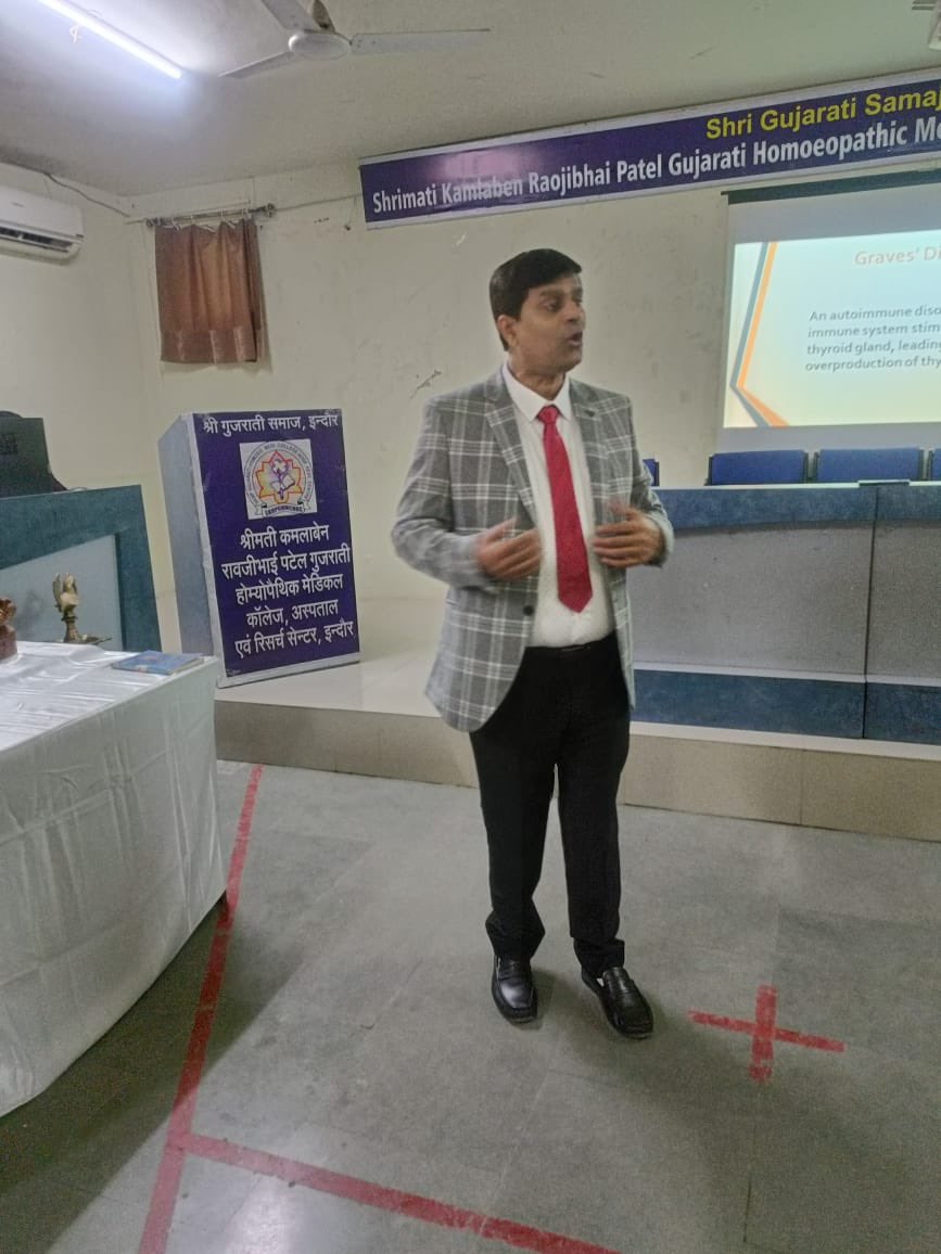DrAKDIndore's tweet photo. Delivering #Lecture on #clinical tips to the #internee of Skrpghmcrc Indore
SKRP Gujarati #Homeopathic Medical College Indore
How to #practice https://t.co/Us1j3t1kSj
