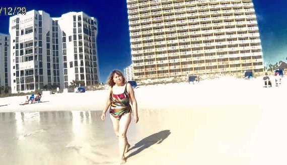 MattMargaras's tweet photo. December 29, FL.
My better half (from 70 + category) enjoyed DESTIN at Pelican Bay resort, white sand and warm weather.
The unique white sand on the beaches of Destin come from small quartz particles from the Appalachian Mountains over 20,000 years ago. 

#proudDriver https://t.co/xiMJmSapYK