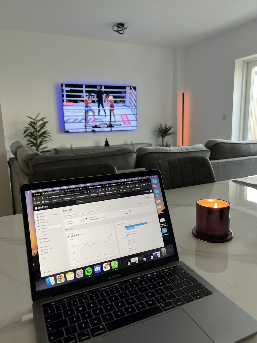 mxtthewconnell's tweet photo. Work + One Friday Fights = Goated Friday
#onechampionship #ecomagency https://t.co/LBQsM2FSIj