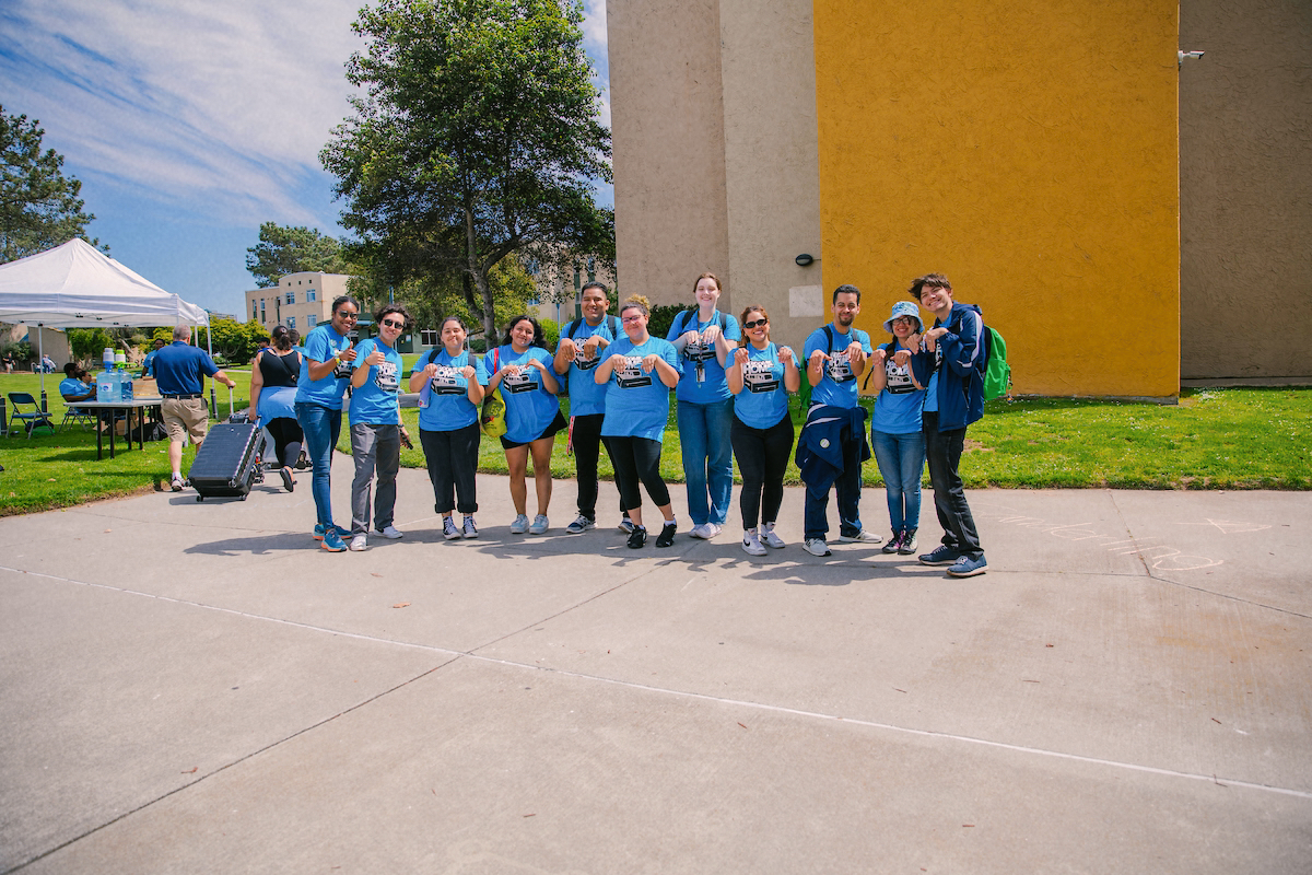 CSUMB's tweet image. Guess what? Move-in day is finally here! Thrilled to welcome our #OtterRaft back to campus. 🎉 🙌 

Let's dive into a semester filled with good vibes and excitement. #WelcomeBackWeek kicks off today — get ready for unforgettable memories. Welcome back, Otters!