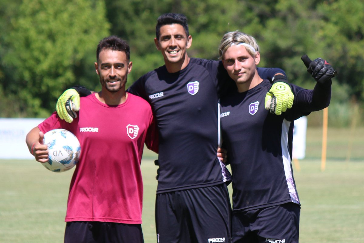 ¡Seguimos trabajando con el objetivo claro! 💪

#VamosViola 🟣⚪️