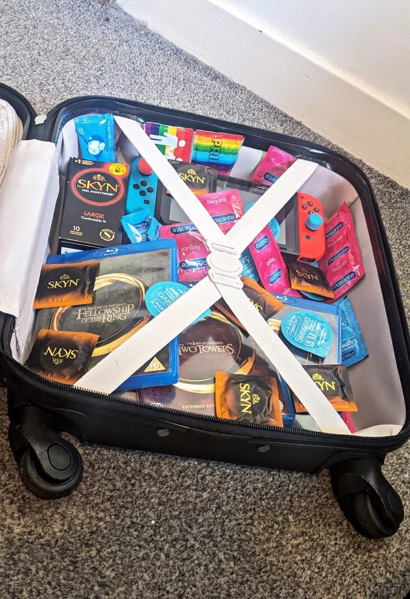 𝖘 𝖍 𝖆 𝖚 𝖓 𒉭 tweet media