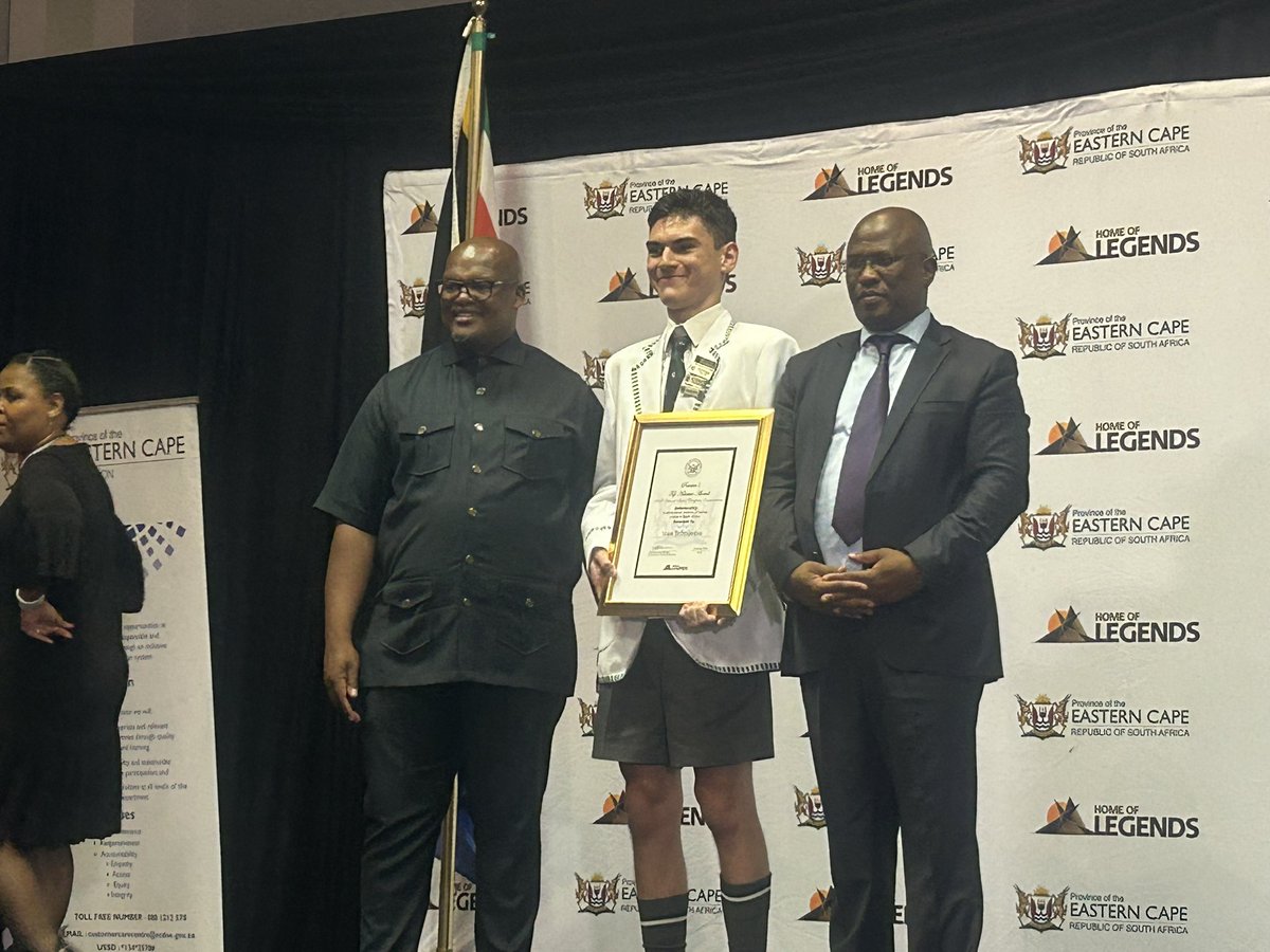 DevKoen's tweet photo. Premier’s Awards Top Learner of the Eastern Cape, 2nd Place: Vian Schoombie, Brandwag High School #MatricResults2023 @HeraldNMB https://t.co/ayq7a9hRYW