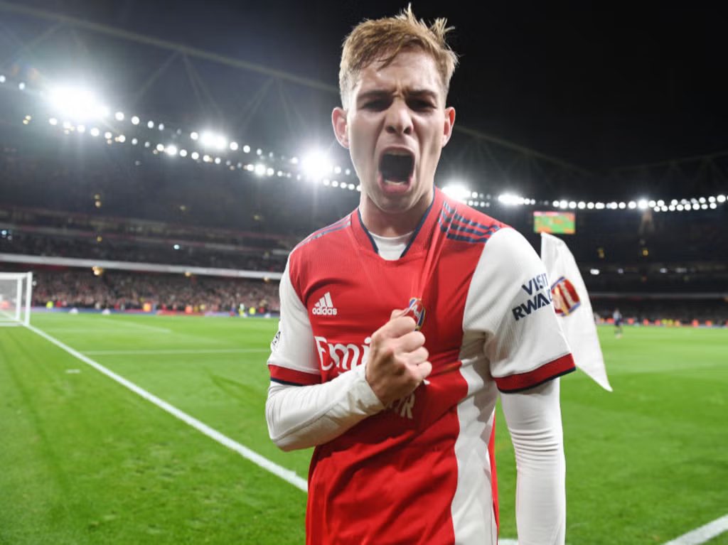Do YOU think that Emile Smith Rowe 🏴󠁧󠁢󠁥󠁮󠁧󠁿 has a long term future at #Arsenal?! 🤔⚽️ RT for NO ❌ Like for YES ✅