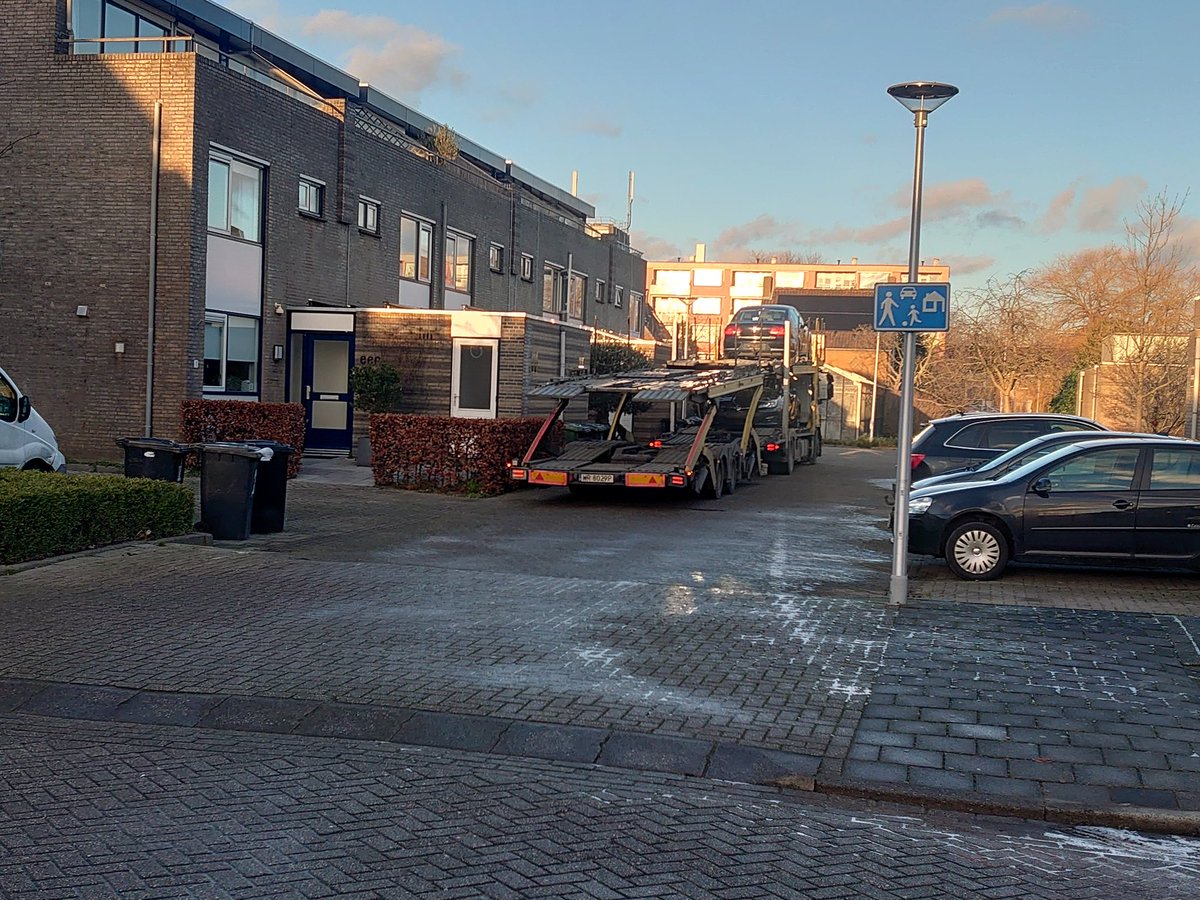 Maxim van Ooijen tweet media