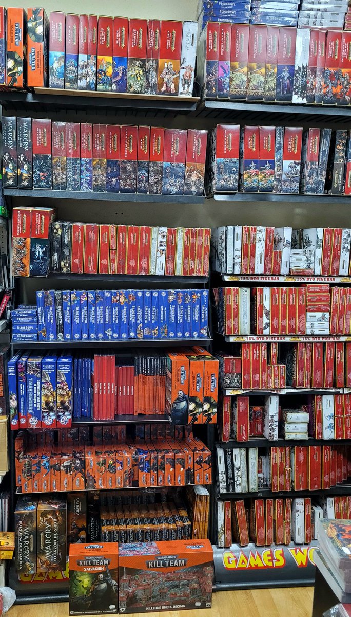 Qué gustito da que llegue bien la repo de #warhammer40 y #aos y en condiciones. Tener todo colocado y poder servir pedidos. Y aun falta mucho material que llegar de semanas anteriores porque UPS también sirve por fascículos.
Pero vuelve #bloodbowl , #killteam...