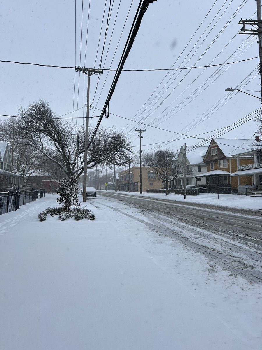 amtillie's tweet image. There were only 2 other people on my bus today and they were also Cleveland employees going to City Hall. I always appreciate @GCRTA a little extra on days like today