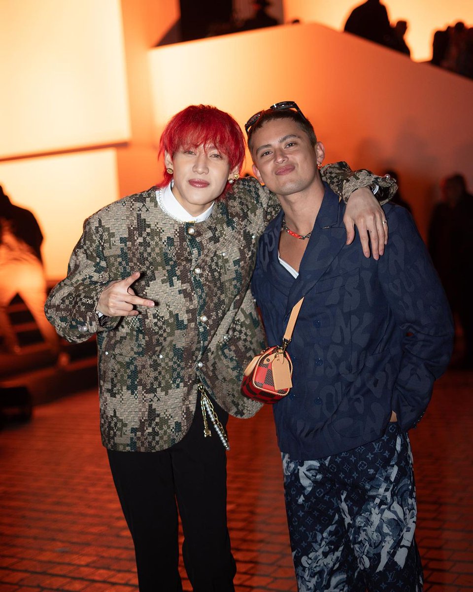 #BamBam and #JamesReid stun at #Pharrell's #LouisVuitton Men's Fall-Winter Show 2024! 👏📸💫🌟🌟🗼🇫🇷👑👑❤️‍🔥 #LouisVuittonxBamBam @REIDersOfficial