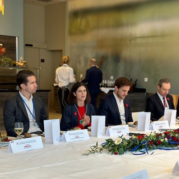 Audrey Sliwinski tweet media