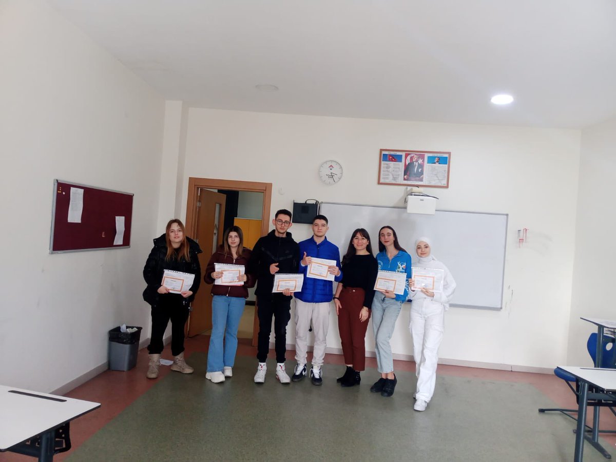 🤩 Şimdi Tatil Zamanı!
Sevgili öğrencilerimize ve öğretmenlerimize keyifli bir tatil dileriz.