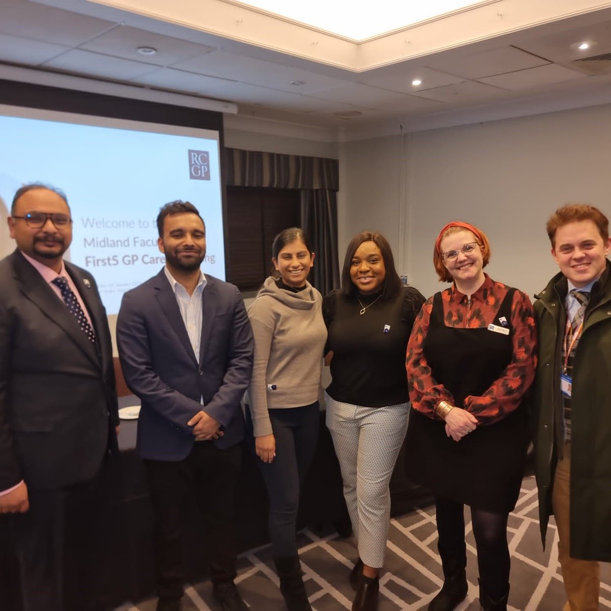 MidRCGP's tweet photo. Were you at our a fantastic evening at our First5 GP Careers Evening last night? Thanks again to all our fab speakers @ArtfulDoctor @HelenStokesLam @ProfNickHarding @Emedica Mahibur Rahman, Kamran Naseem, Chris Boyson and Harj Gill @CRN_WMid #TeamGP #First5GP #First5 #GPCareers https://t.co/TnKr34pz5r
