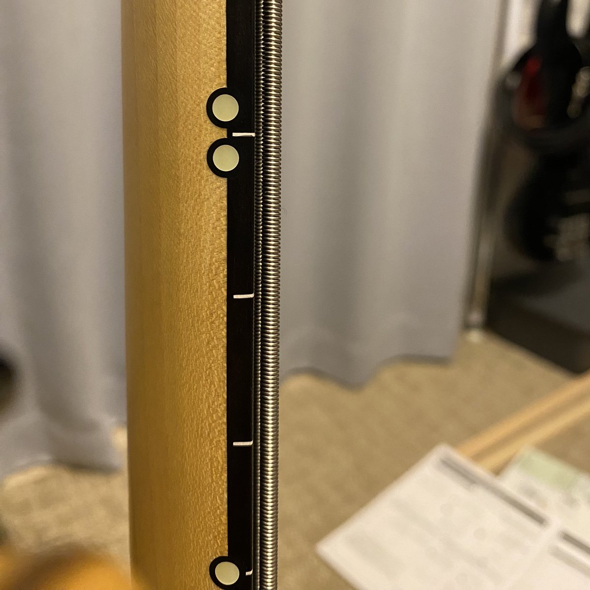 abeyukiya_doom's tweet image. 弦高下げました〜やっぱりワシはビッタビタの低弦高が好きみたいです
このベース、弦を変えた方が良さそうだな〜エリクサーにするか、フラットワウンドにするか悩む…
#NSDESIGN
 #CR5