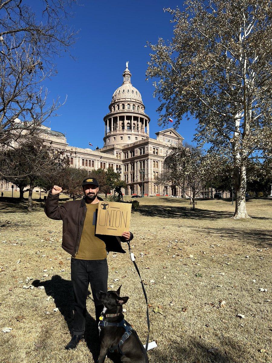 jherrerx's tweet photo. Solidarity from Austin, Texas. @latguild @LATLatinoCaucus https://t.co/j0GxRw2vfj