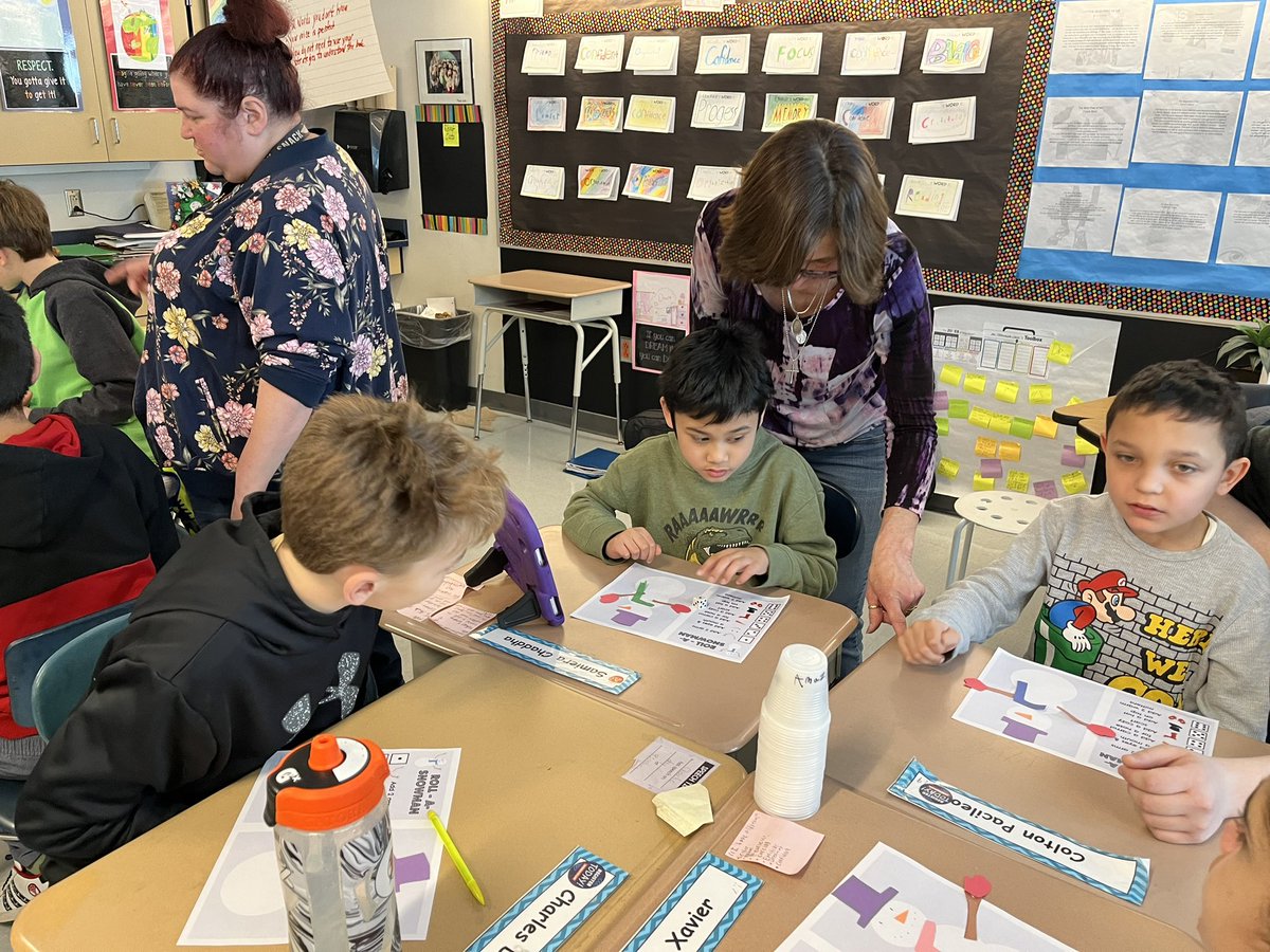 JohnsonSNIS133's tweet photo. ⛄️Do you want to build a ⛄️? We had a fun Friday with our buddies from @Mrs_Przybysz ‘s class! https://t.co/QAr7n5RR6O
