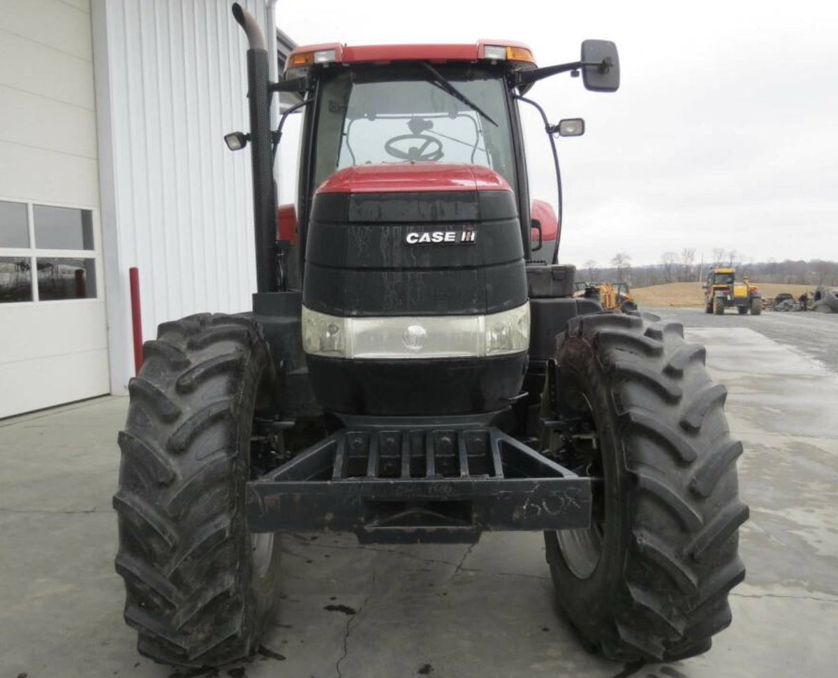 EquipmentTrader's tweet image. Unleash the power with the reliable 2013 CASE IH Compact Tractor PUMA 170 CVT! 🚜 💪 This red beauty  is the ultimate helper. Click to make the smart choice today ⬇️

brnw.ch/21wGffP

#EquipmentMastery #EfficientFarming #OwnTheBest