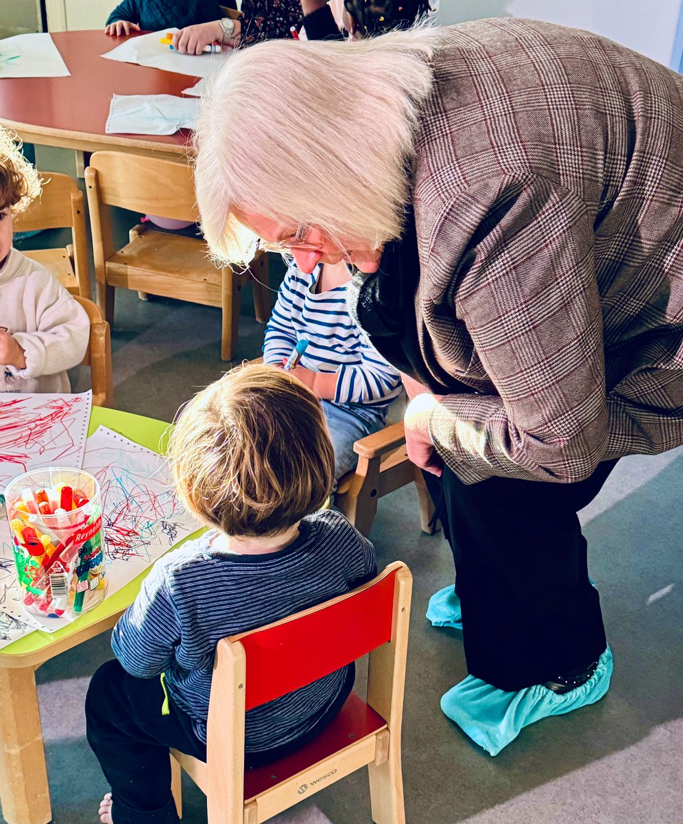 Les 1000 premiers jours des enfants sont essentiels. Pour permettre à chaque parent de disposer de la solution dont il a besoin, nous allons continuer à allier formation, insertion et accompagnement des professionnels, notamment les plus éloignés de l’emploi comme ici à Parthenay