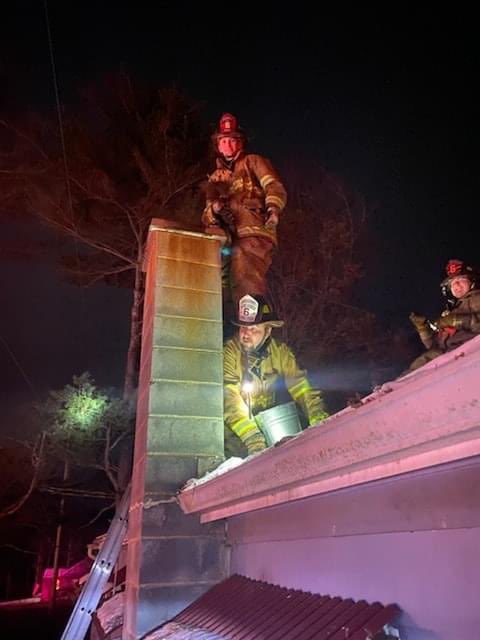 PaFireRants's tweet photo. No ladders, no problem. 
Officer slampig, on your knees!Reedsville Pennsyltucky 
TYFYS https://t.co/5257dZAGVy