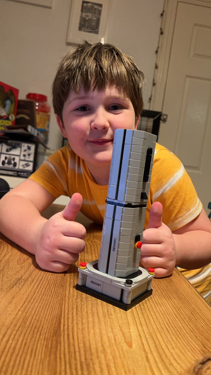 alfagaishy's tweet photo. @dexoryHQ even the boy loves Dexory https://t.co/BjAGBiJGZ7