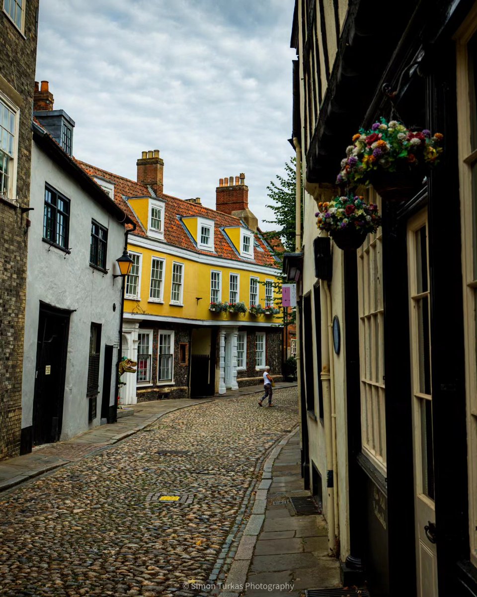 Exploring the ancient streets of Norwich, England. 
📍 @VisitNorwich, @visitnorfolk, @VisitEngland, @VisitBritain 
📷 @LumixUSA S5 

#CityofStories #Photography