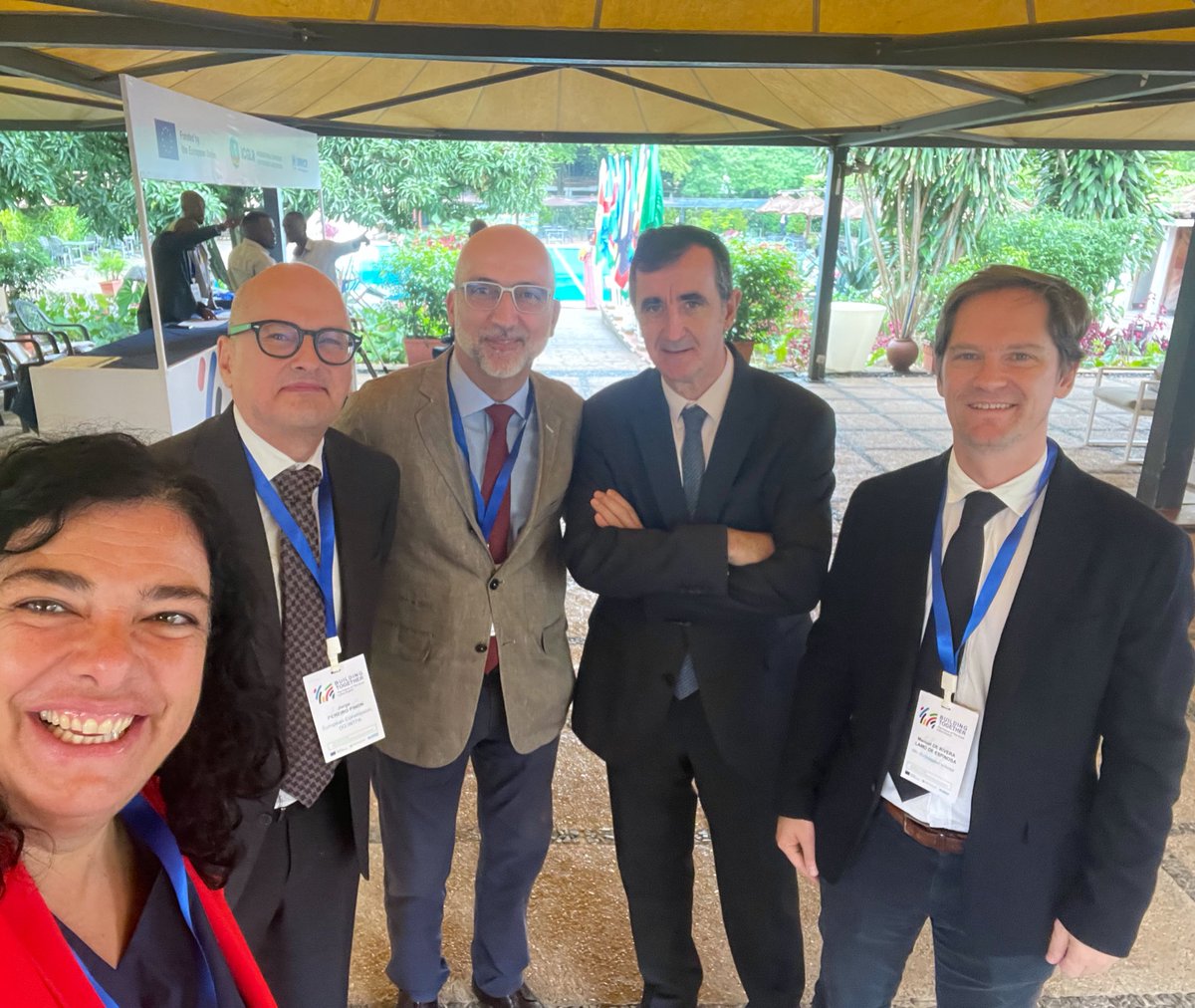 BelenCalvoEU's tweet photo. Good colloque, and great to meet EU colleagues to advance the implementation of #EUGreatLakesStrategy. By the LakeTanganika, and with a special guest! 😉

@EUinRW @UEauBurundi @UEenRDC @EUinUG @eu_eeas @EU_Partnerships https://t.co/m8e4ZMCmlI