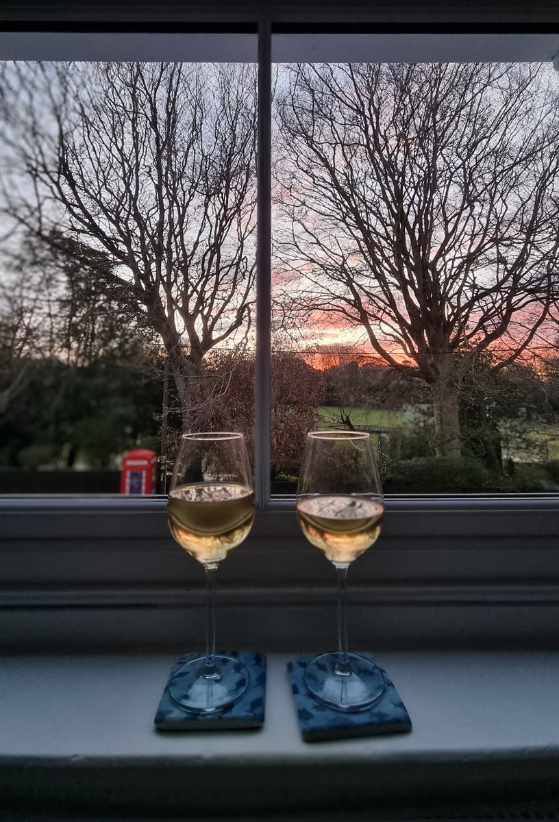 SandsSecret's tweet photo. #WKNDvibes #Cromer #Coast Book yourself time for a reboot #SecretSands sleeps 2 and #SecretShores sleeps 4. https://t.co/kZCjikHdef