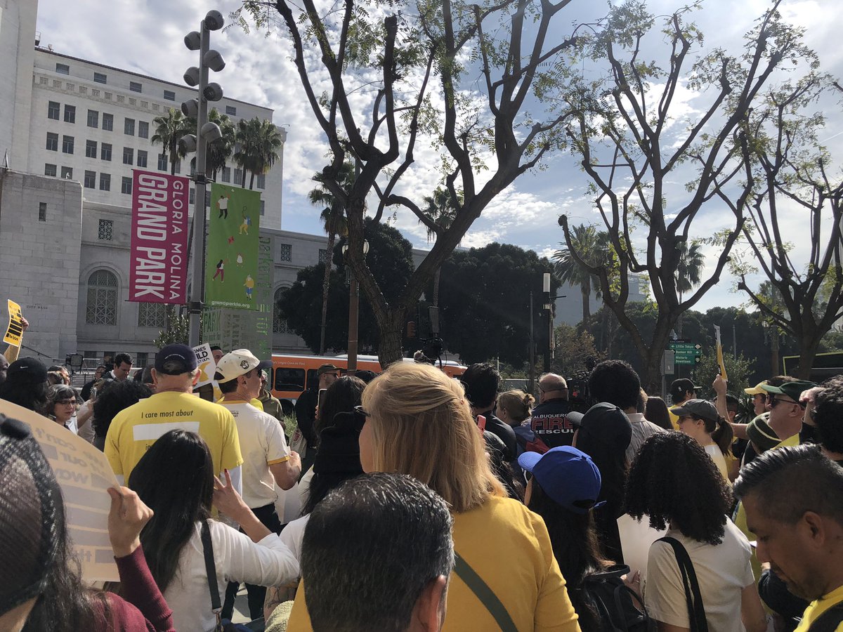 Huge turnout by @latimes guild members rallying against cuts that would devastate the storied news organization