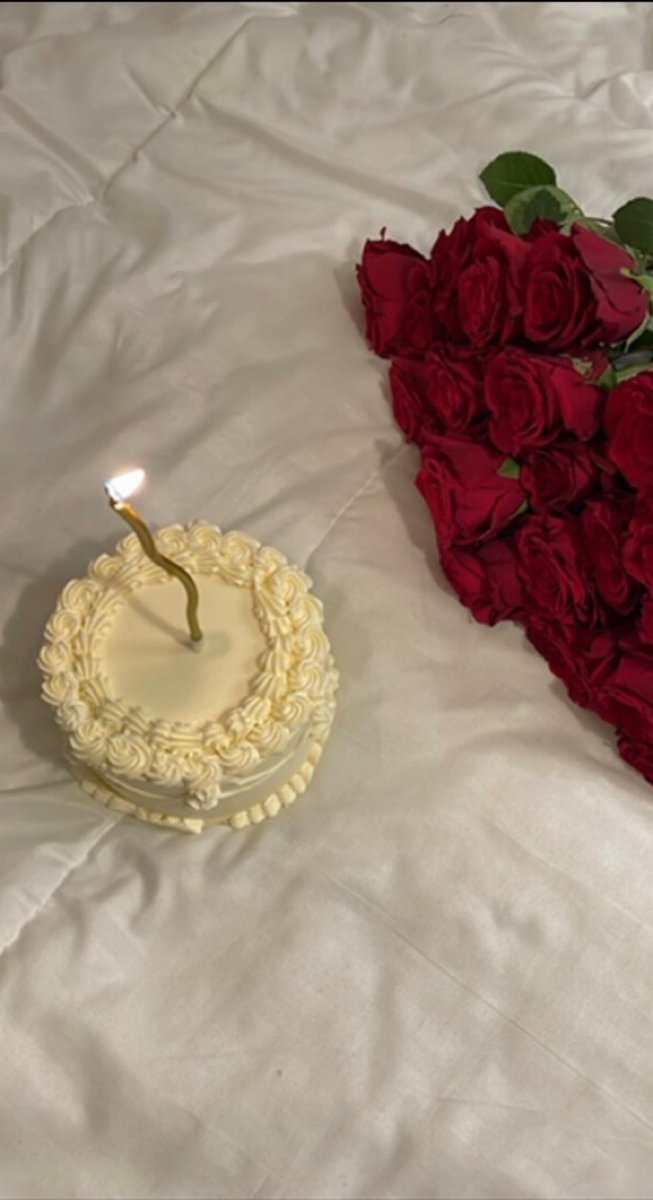 milv_77's tweet photo. ✨𝙼𝚈 𝙱𝙸𝚁𝚃𝙷𝙳𝙰𝚈✨
             يناير 19 https://t.co/3Q7A1ijeKT