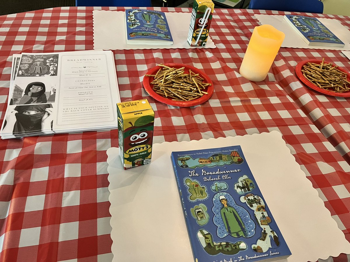 RogersRead's tweet photo. So much fun at our Book Tasting today! https://t.co/qaWeArJuOw