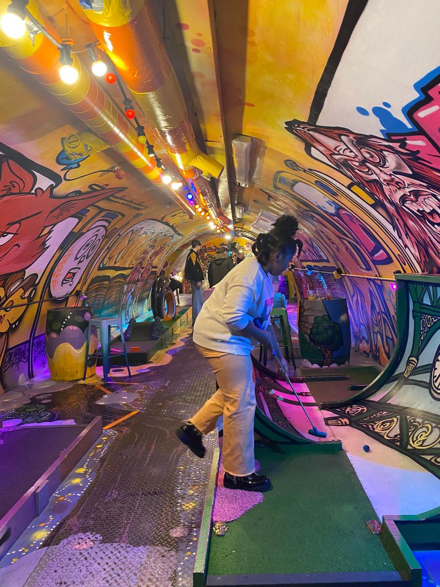 Step Out tweet media