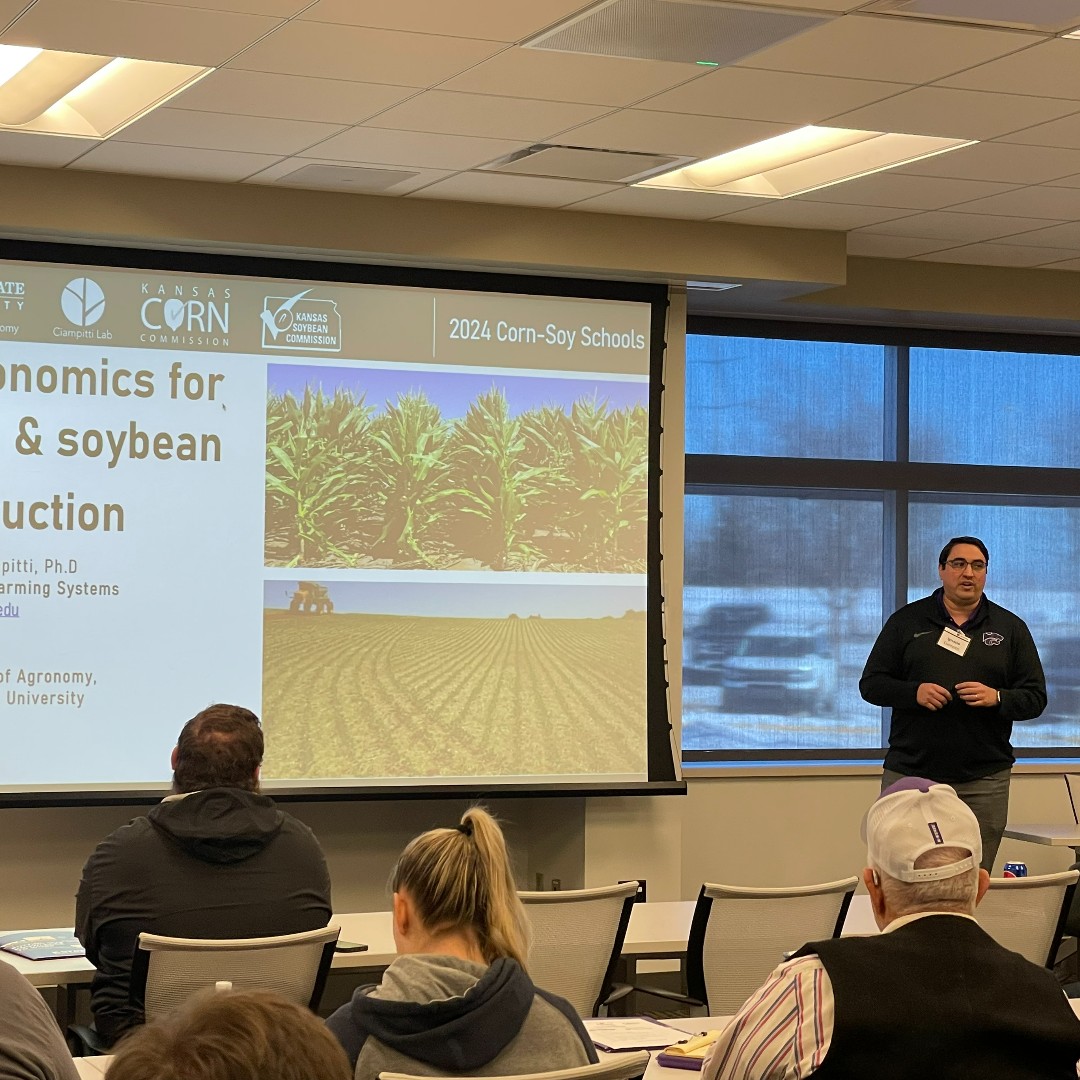 kscorn's tweet photo. Finished our first Kansas Corn and Soybean School series today in Olathe! A big thanks goes out to our sponsors and presenters for helping us make these schools possible. #kscorn #kssoy @kssoybean https://t.co/Eu6QCeVV8I
