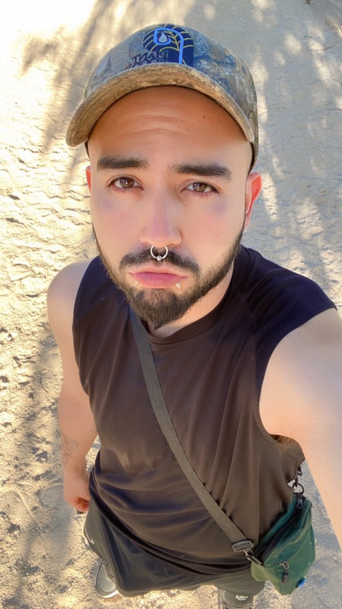 hola 👀