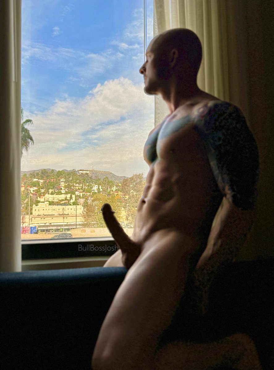 X3 expo tonight in Hollywood! I’m there 6-10pm at the @blossmhq booth, come say hi! JOSHBX3 gets you 50% off your 🎟️ OF is discounted as well! Come watch me CUM! @x3expo