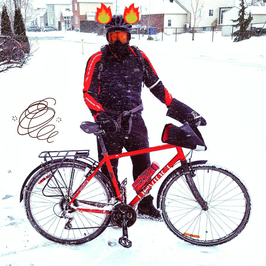 SirSeb_LPDLS's tweet image. Banlieusard avec pont en réparation depuis +10 ans (Ouest MTL). 2 Enfants, 3 chats, un bungalow et un petit char utilisé 10% du temps. Utilise @exo11_VH avec mon #velodhiver pour aller au travail. Moins long que mes collègues en char.