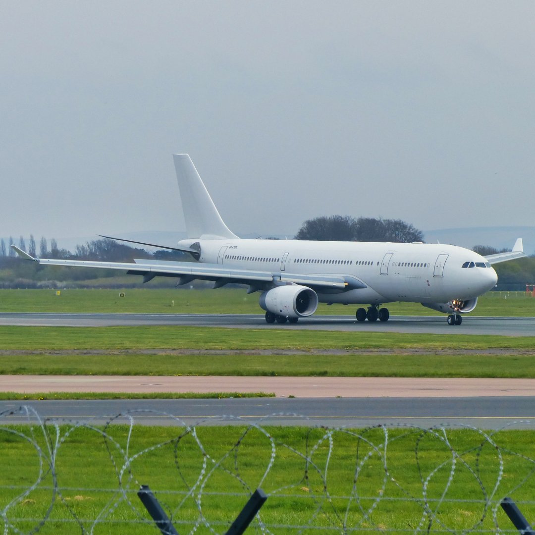 Michaelflying28's tweet photo. Jet2 operated by AirTanker Airbus A330-200 G-VYGL arriving at Manchester Airport from Alicante Airport 9.4.23.
#airtanker #jet2 #jet2holidays #jet2pics #jet2view #airbus #a330 #a332 #a330200 #airbus330 #airbus332 #airbus330200 #airbusa330 #airbusa332 #airbusa330200 https://t.co/rj575O8lrY