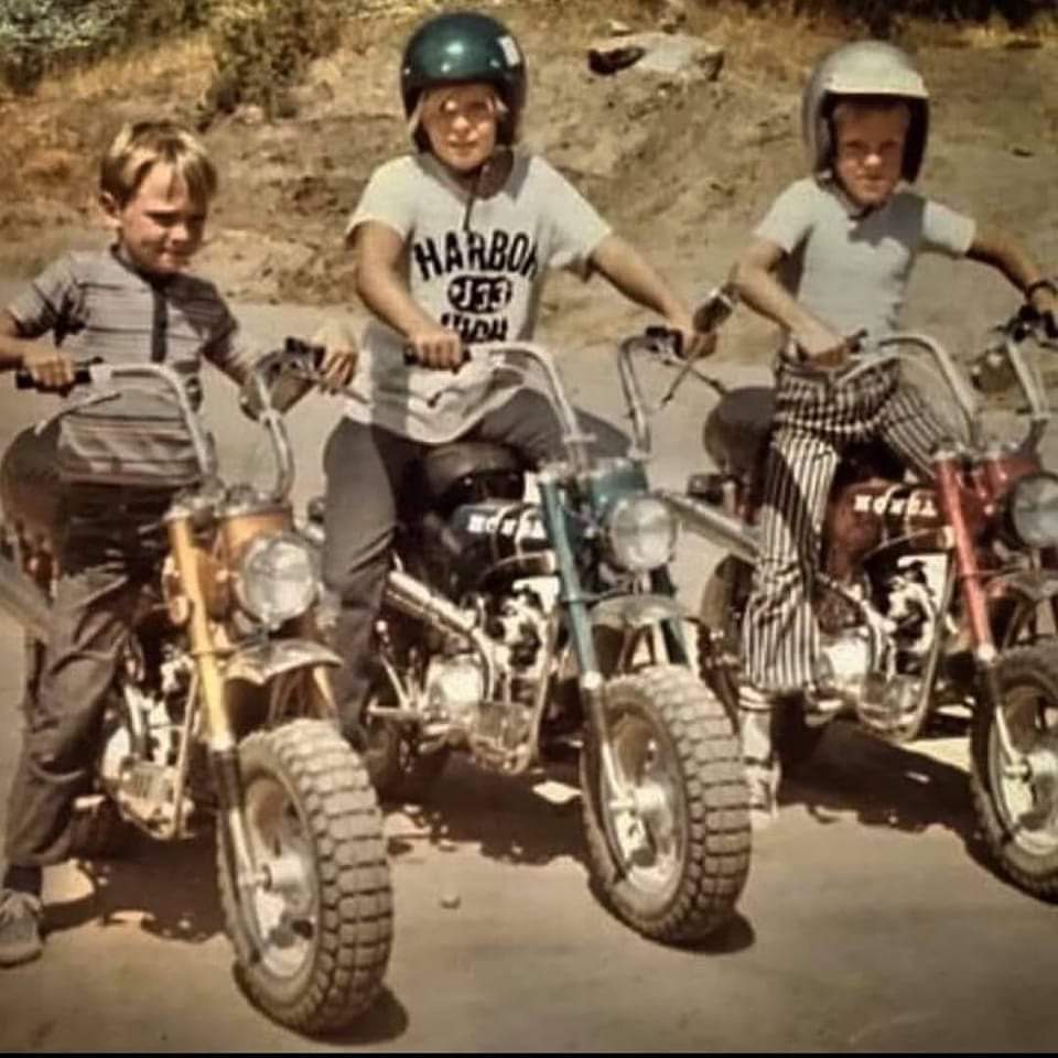 No one forgets growing up like this! The memories last a lifetime! ❤️💯 Smoking Ciggarettes at 8 years old 💨💨 short sleeve shirt, No gloves, no helmet! We didn't care! Sorry but we are not the same #80s #80skids 
#dirtbike #bikelife #Honda