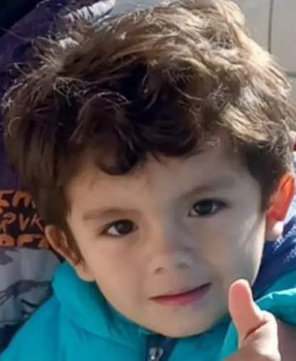 #URGENTE BÚSQUEDA EN TIEMPO REAL #NEUQUEN 
NIÑO DESAPARECIDO!!, PEDIMOS MÁXIMA DIFUSIÓN 🙏 
Valentín Pucci tiene 2 años, desapareció el 18/1/24 en la ciudad de Neuquén. Se hizo la denuncia. Por favor compartir, y si lo ven avisar #Urgente al ☎ 0299-4424063, o 911