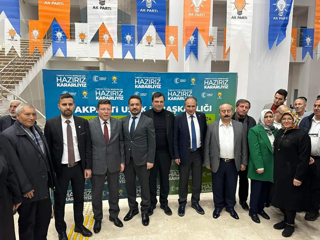 AK Parti Uşak Genişletilmiş İl Danışma Meclisi Toplantısına İlçe Başkanımız <a href="/muraterdogan_64/">Murat Erdoğan</a>,Belediye Başkanımız Zafer ARPACI ve Teşkilatımızla birlikte büyük bir katılım sağlandı.Yerel Seçim süreci öncesi enerjimizi tazeledik.
Toplantımız hayırlara vesile olsun inşallah.<a href="/Akparti/">AK Parti</a>