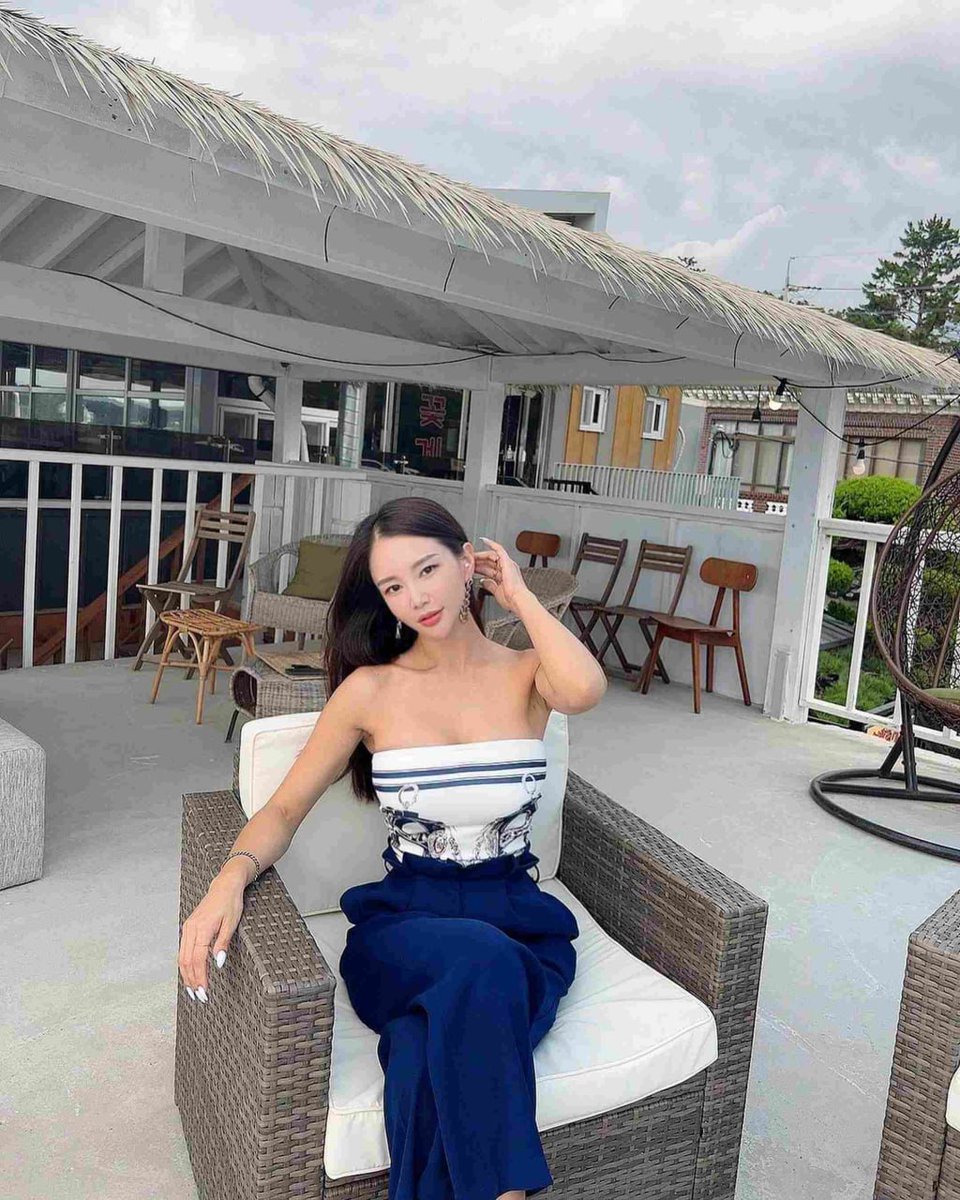 I hope you're here for me.