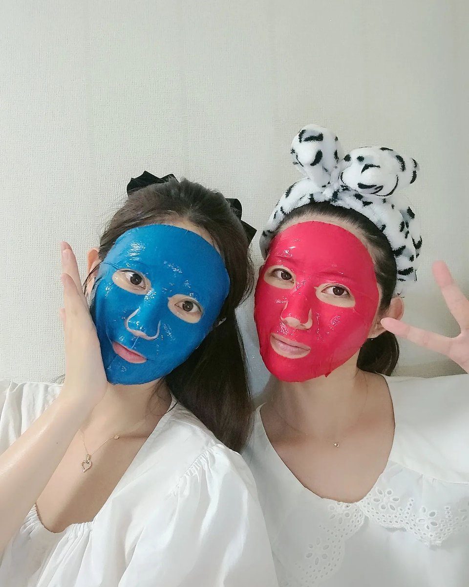 No matter how tired the day is, I always take care of my face. Good Night.....